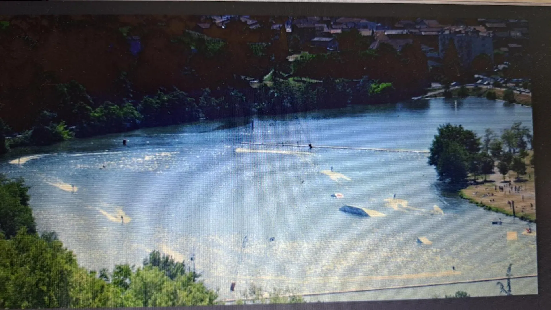 Camping A Condrieu, Mobil Home 6 Pers Sur Les Bords Du Rhone, Avec Parc Aquatique Condrieu